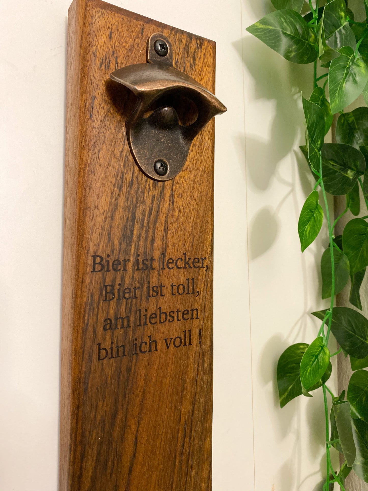 Flaschenöffner für die Wand Magnetisch inkl. Spruch