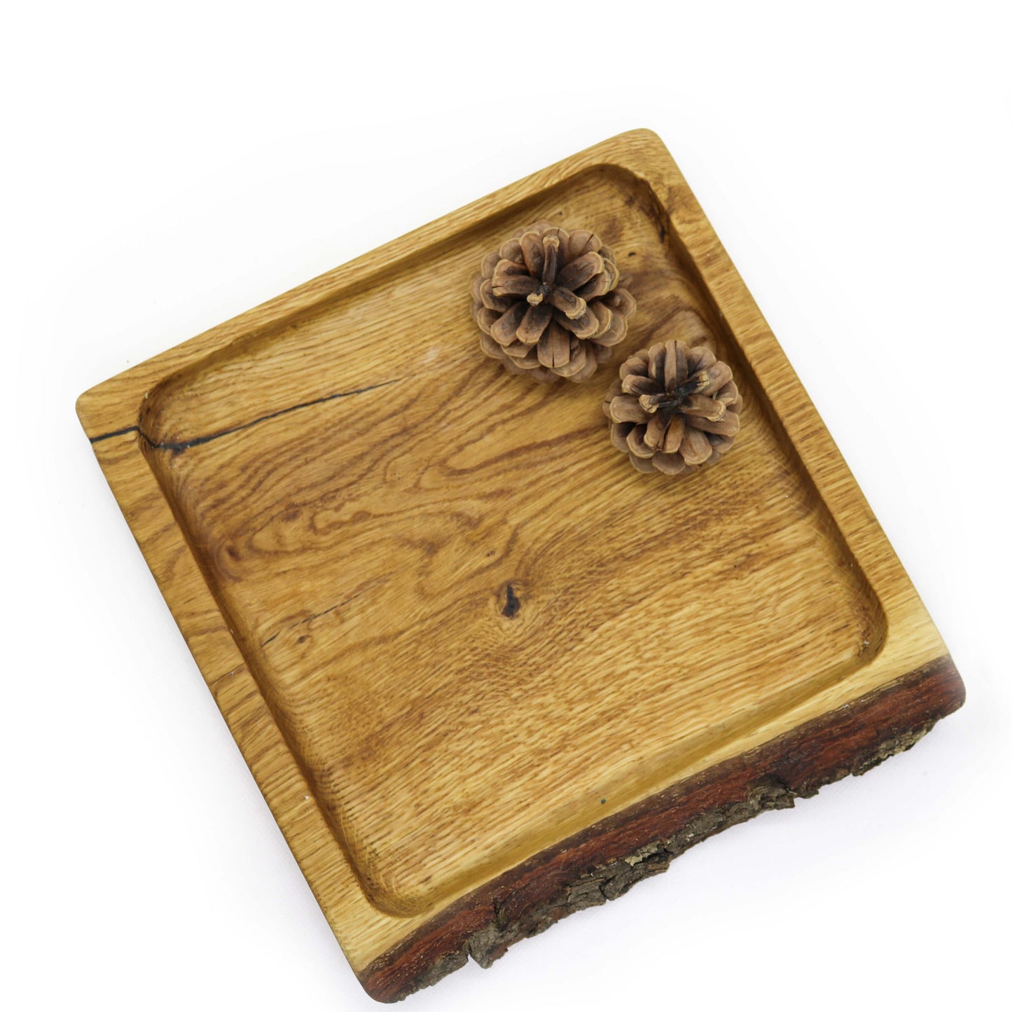 Dekorative Holzschale aus massiver Eiche mit Baumrinde