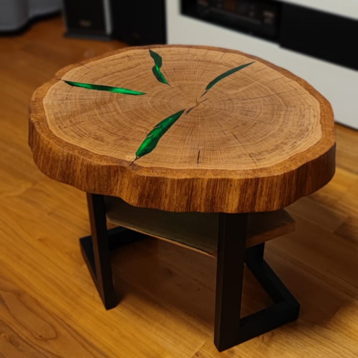 Epoxy Couch Tisch LED Wohnzimmer Beistelltisch Kaffee| Handmade Eichenholz Rund Nachttisch Konsole | Moderner River Epoxytisch Baumscheibe