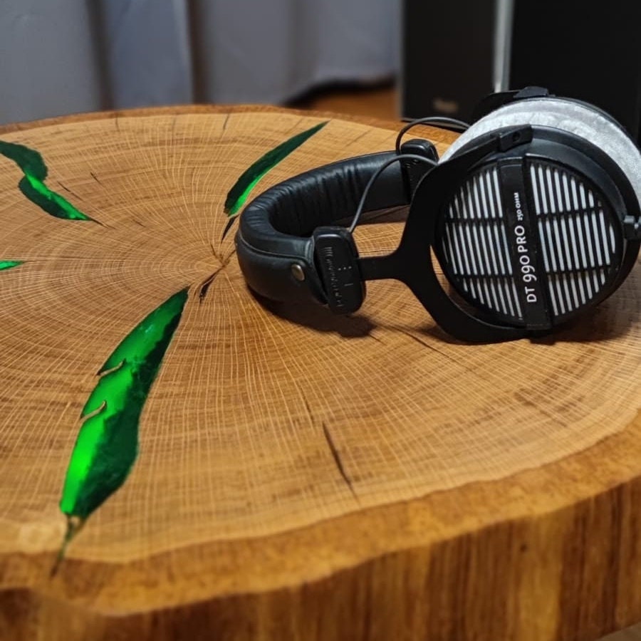 Epoxy Couch Tisch LED Wohnzimmer Beistelltisch Kaffee| Handmade Eichenholz Rund Nachttisch Konsole | Moderner River Epoxytisch Baumscheibe