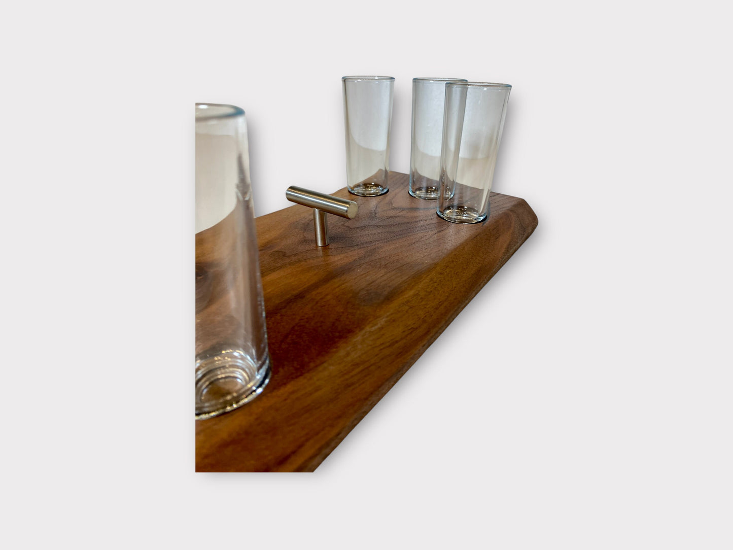 Nussholz Schnapsbrett Shotgläser Baumkante Shotglass Bar Männergeschenk Schnapsregal Nussbaum Schnapsglasbrett Schnapsbar Holz Bar