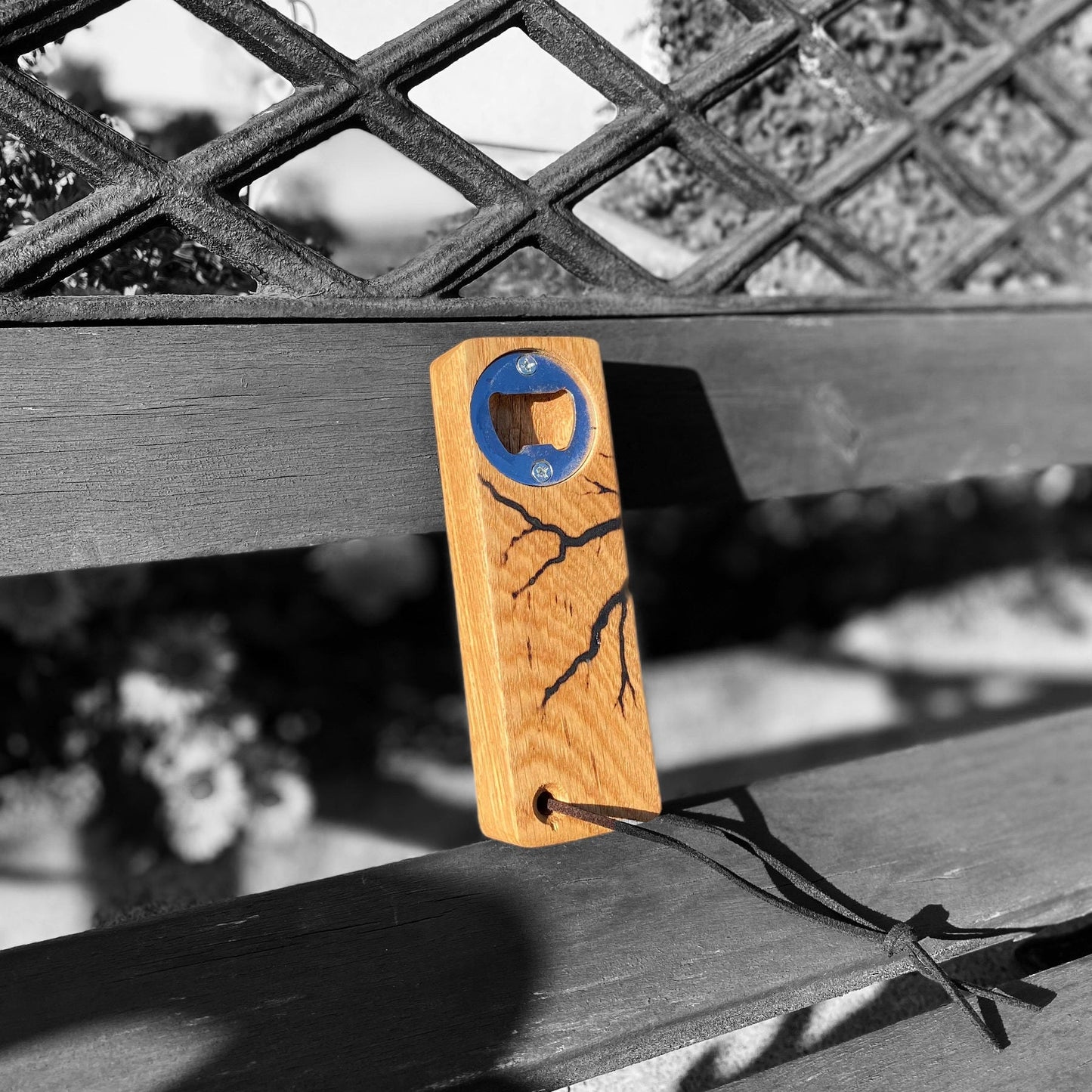 Flaschenöffner Holz Eiche Lichtenbergfiguren Geschenk Edel | Bottleopener Bieröffner Vatertag Männergeschenk