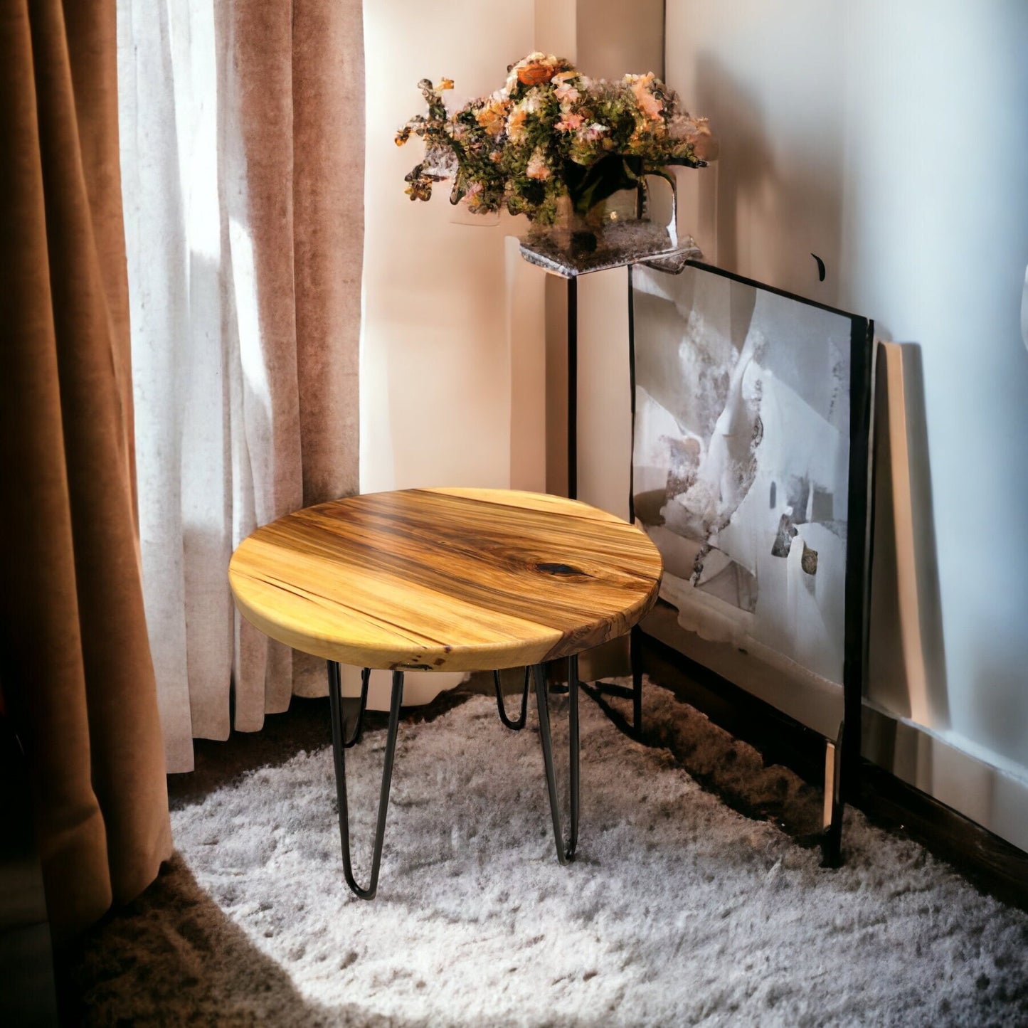 Exklusiver Beistelltisch aus Satinnussbaum | Handgefertigter Massivholz-Couchtisch mit Haarnadelbeinen | Einzigartiges Einzelstück