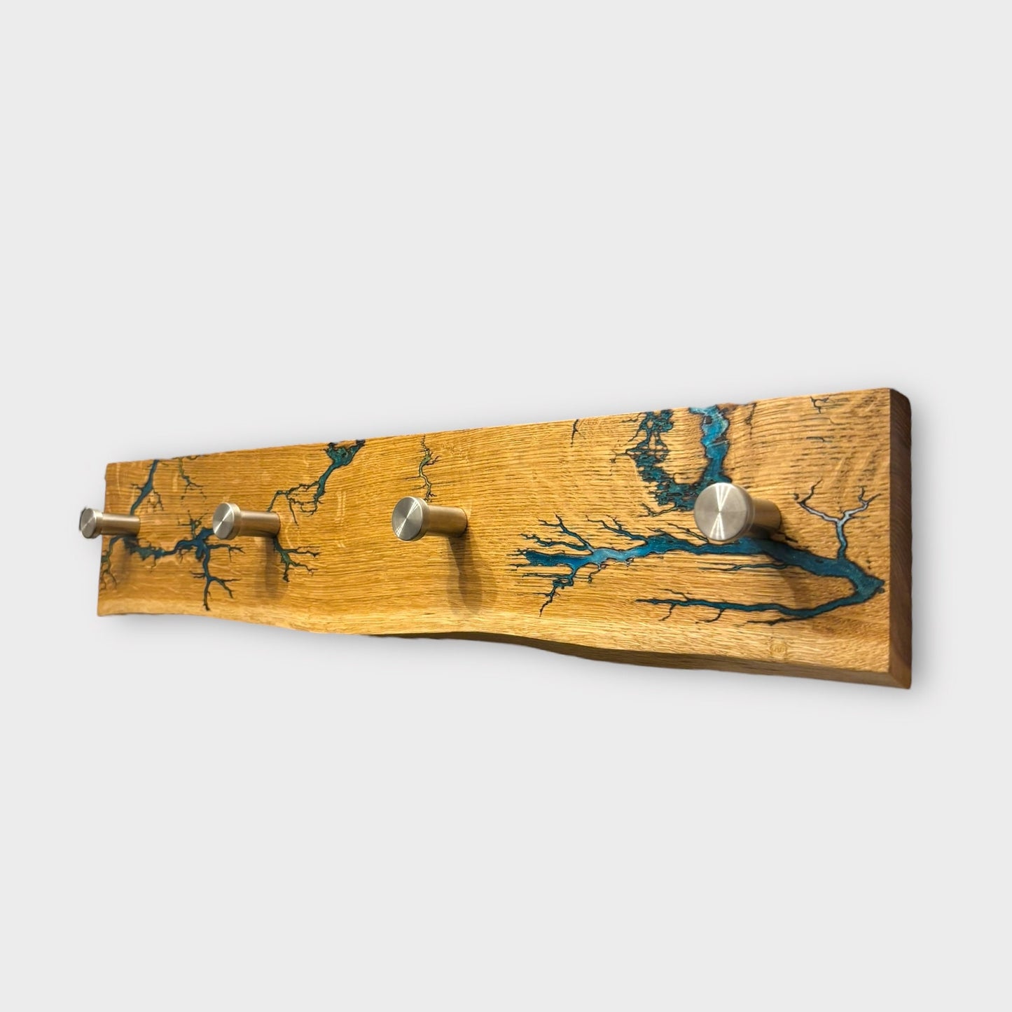 Eichenholz Wandgarderobe mit Baumkante & Lichtenbergfiguren | Epoxidharz | Einzigartiges Funktionales Design | Live edge | Handgemacht