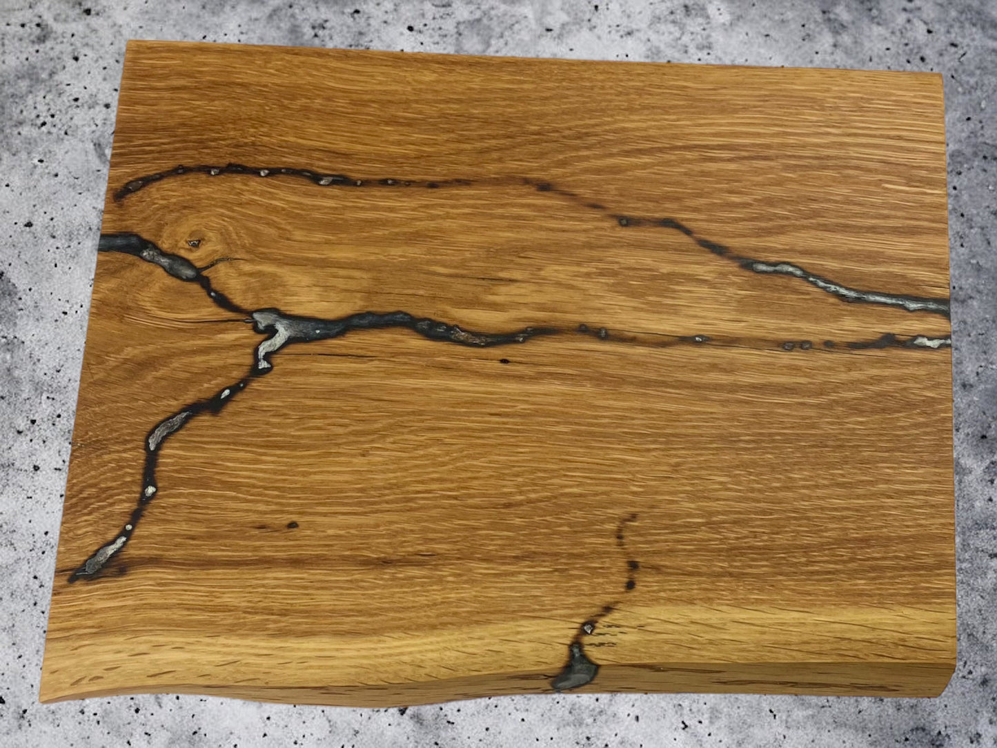 Servierbrett Jausenbrett Massivholz | Käseplatte Eichenholz Lichtenberg Figuren Epoxidharz | Schneidebrett fraktal burn Epoxy wood